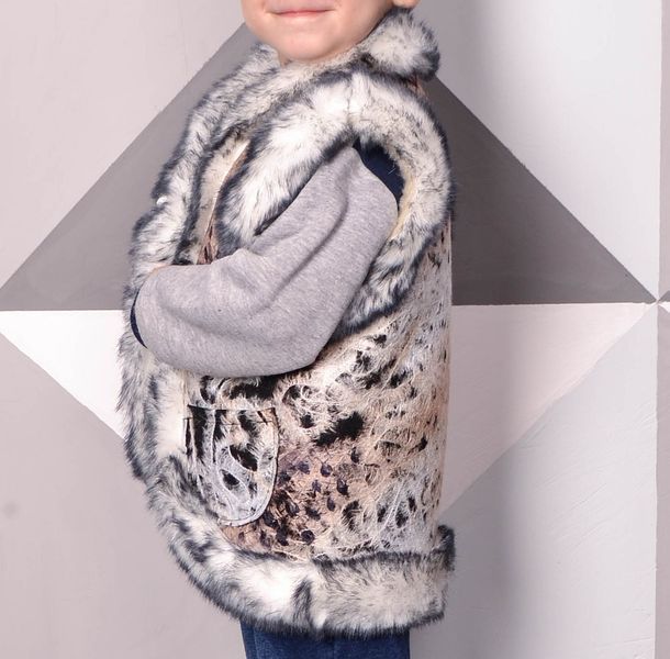 Жилетка детская для девочек Кролик из овечьей шерсти UkrCamo ЖДК4 7-8лет 134см ЖДК4-134 фото